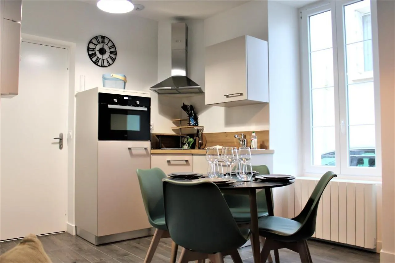 Pontivy Centre, Studio Confort Apartment